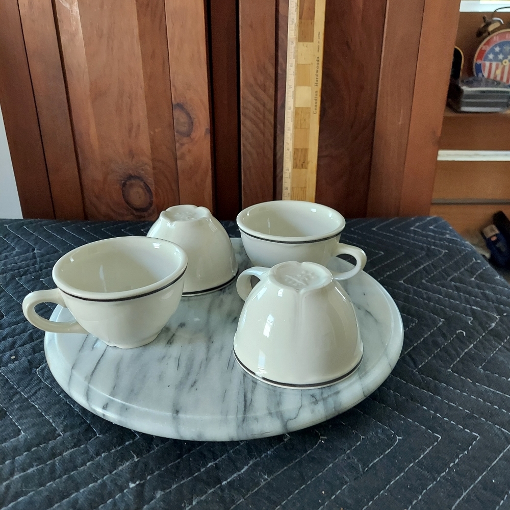 Vintage HLC Coffee mugs - Picture 3 of 11